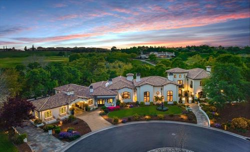 217 Rua Esperanza, Lincoln, CA, 95648-7946 | Card Image