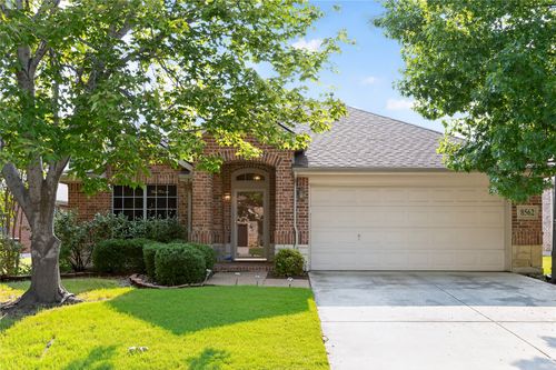 8562 Robertson Dr, Frisco, TX, 75036-8290 | Card Image