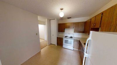 226 - 10601 100 St, Condo with 1 bedrooms, 1 bathrooms and null parking in Grande Prairie AB | Image 3