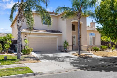 2208 Giant Oak Ln, Ceres, CA, 95307-7148 | Card Image
