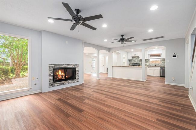6307 Bayonne Dr, House other with 6 bedrooms, 5 bathrooms and 7 parking in Spring TX | Image 9