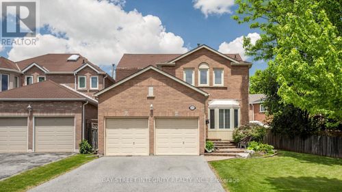 178 Roseborough Cres, Thornhill, ON, L4J4V6 | Card Image