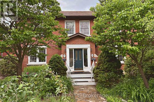 392 Av Piccadilly, Ottawa, ON, K1Y0H4 | Card Image