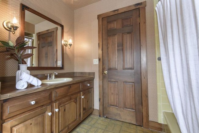 20800 Brook Park Drive, House other with 4 bedrooms, 2 bathrooms and null parking in Brookfield WI | Image 28