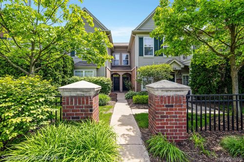 340 N Wixom Rd, Wixom, MI, 48393-2165 | Card Image