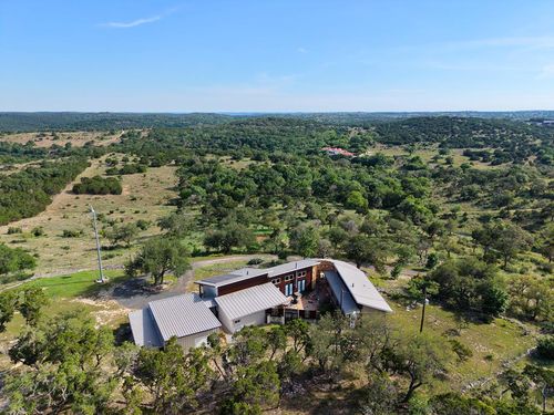 1292 Upper Turtle Creek Rd, Kerrville, TX, 78028-8570 | Card Image