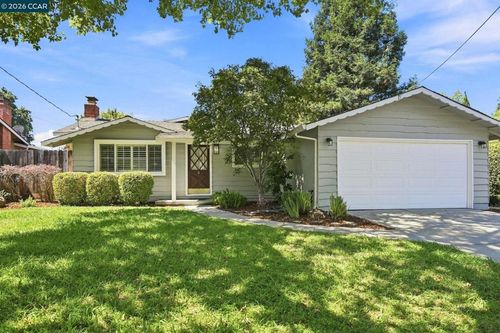 987 Getoun Drive, Concord, CA, 94518-3333 | Card Image