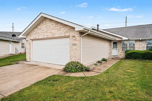 399 Golden Oak Ct, Crown Point, IN, 46307-8275 | Card Image