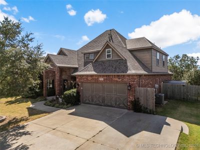 9310 N 96th East Avenue, House other with 4 bedrooms, 3 bathrooms and null parking in Owasso OK | Image 2