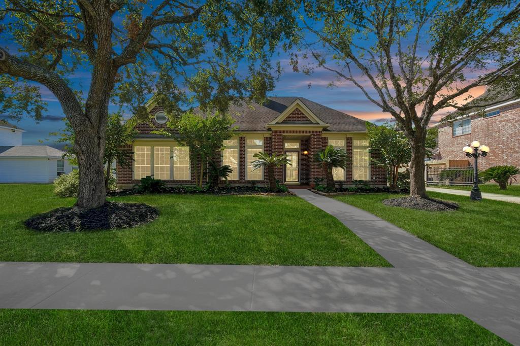 Prosperity Dr, Missouri City, TX 77459