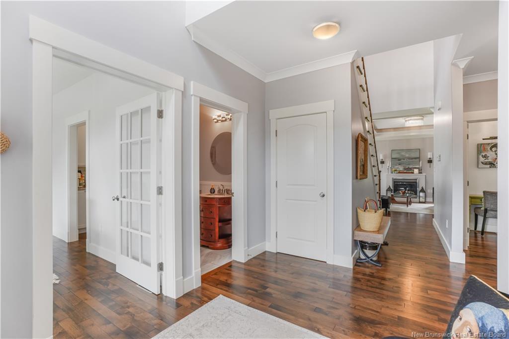 Residential in Hanwell 5