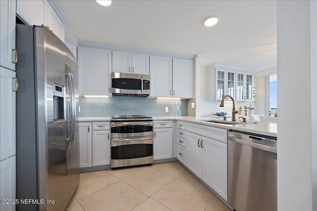 701 - 1601 Ocean Dr S, Condo with 2 bedrooms, 2 bathrooms and null parking in Jacksonville Beach FL | Image 9