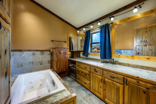 11 Koala Ct, House other with 2 bedrooms, 2 bathrooms and null parking in Eagle Nest NM | Image 18