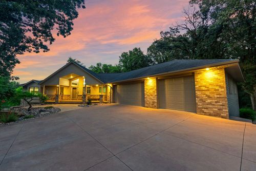 2043 Eaglewood Dr, Shakopee, MN, 55379-9700 | Card Image