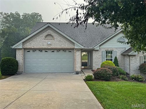 2500 Rabbit Trail Dr, Washington, MO, 63090-5569 | Card Image