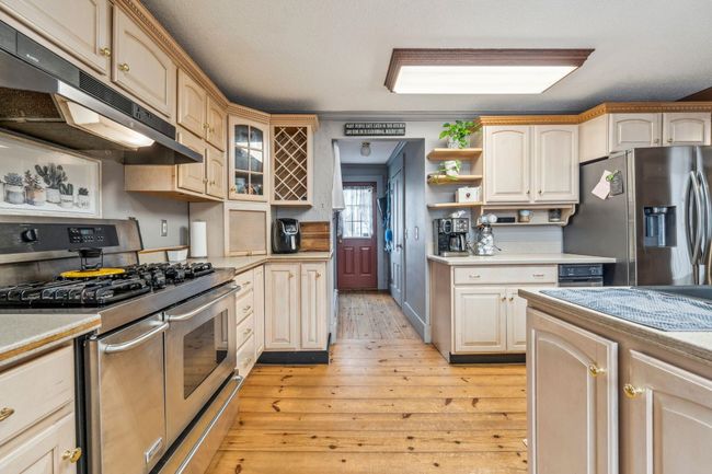 837 Lake St, House other with 6 bedrooms, 4 bathrooms and null parking in Bristol NH | Image 17