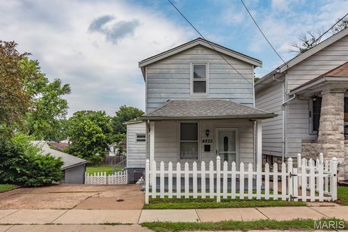 4825 Oldenburg Ave, Saint Louis, MO, 63123-4733 | Card Image