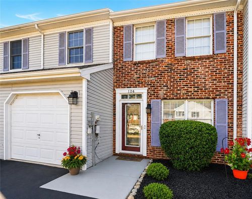 124 Brookfield Dr, MACUNGIE, PA, 18062-1131 | Card Image