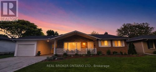 241 Riverview Boulevard, St. Catharines (Glendale/Glenridge), ON, L2T3N2 | Card Image