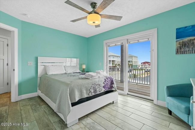 447 E Fourth St, House other with 6 bedrooms, 7 bathrooms and null parking in Ocean Isle Beach NC | Image 27