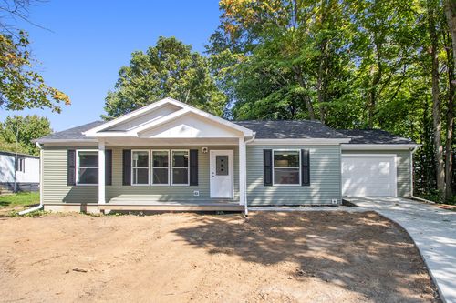 310 N 1st St, Cassopolis, MI, 49031-1168 | Card Image