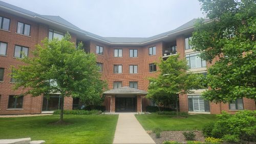 apt-204-875 E 22nd St, Lombard, IL, 60148-5025 | Card Image