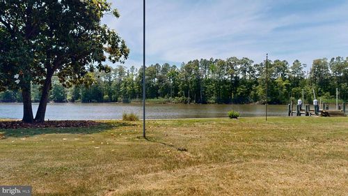 5 Creek Dr, MILLSBORO, DE, 19966-9678 | Card Image