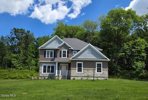 44 Waterford Ave, Latham, NY, 12110-2808 | Card Image
