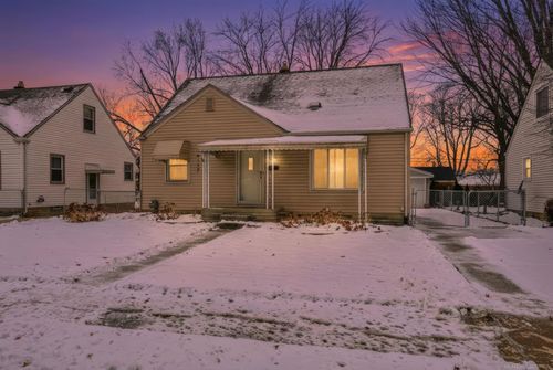 25183 Cole St, Roseville, MI, 48066-3674 | Card Image