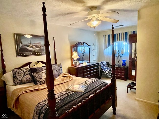 bedroom 2 with full private bath | Image 33