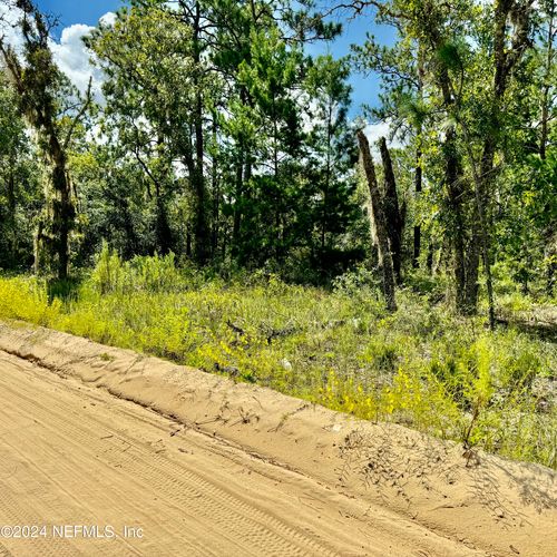 000 Union Ave, Interlachen, FL, 32148 | Card Image