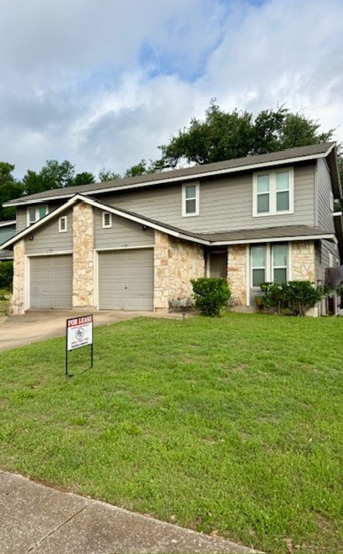 11902-B Tanglebriar Trl, Austin, TX, 78750-1368 | Card Image