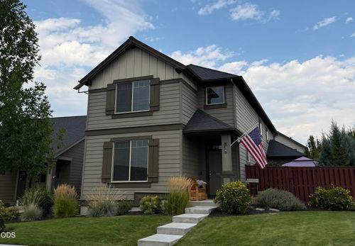 1296 Ne Wilshire Dr, Prineville, OR, 97754-1354 | Card Image