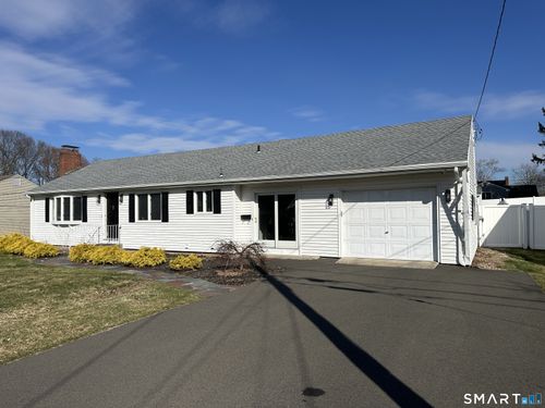 11 York Rd, Berlin, CT, 06037-2132 | Card Image