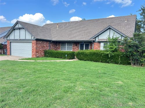 5521 S 76th East Ave, Tulsa, OK, 74145-7820 | Card Image