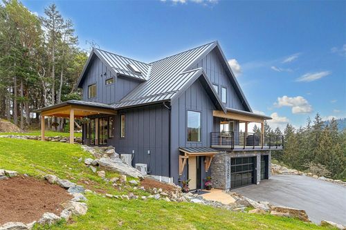 668 Southwood Dr, Highlands, BC, V9B6R9 | Card Image