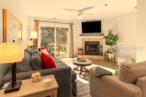 326-50 Yacht Cove Dr, Hilton Head Island, SC, 29928-1516 | Card Image