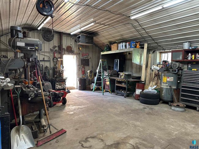 44415 Us Highway 18, House other with 3 bedrooms, 2 bathrooms and null parking in Freeman SD | Image 84