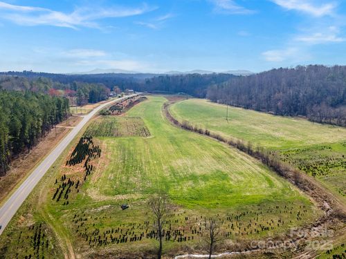 807 Nc 126, Morganton, NC, 28655-5841 | Card Image