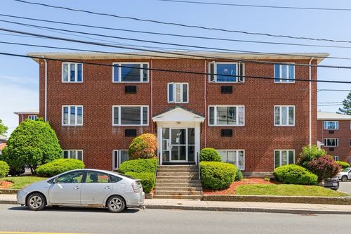 4-121 Warren St, Watertown, MA, 02472-1716 | Card Image