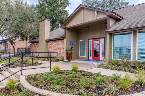 1-002-10301 Sandpiper Drive, Houston, TX, 77096 | Card Image