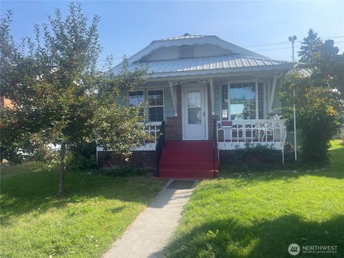 309 S Birch St, Omak, WA, 98841-9666 | Card Image