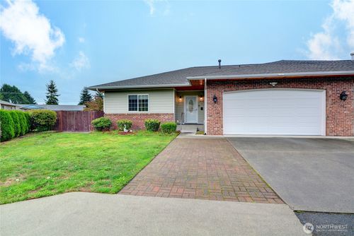 a-4930 109th St Ne, Marysville, WA, 98271-8367 | Card Image