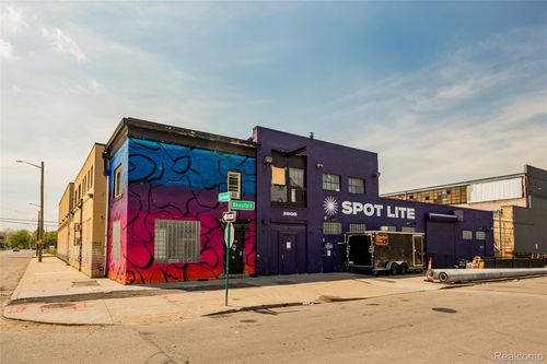 2905 Beaufait St, Detroit, MI, 48207-3401 | Card Image