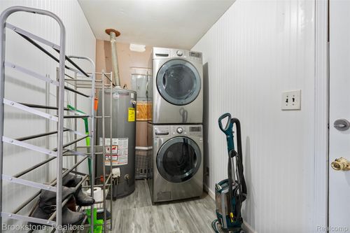 23722 Brest, Taylor, MI, 48180-4063 | Card Image