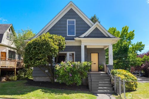 1053 E Harrison St, Seattle, WA, 98102-5430 | Card Image