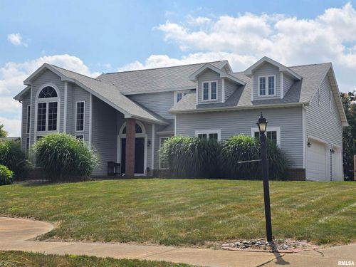 16 Cranford Dr, Washington, IL, 61571-9774 | Card Image