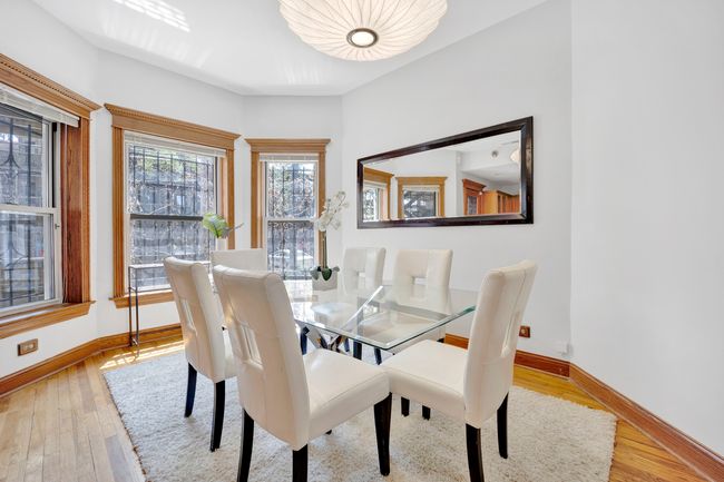 APT-1W - 1023 W Dakin St, Home with 2 bedrooms, 1 bathrooms and 1 parking in CHICAGO IL | Image 9
