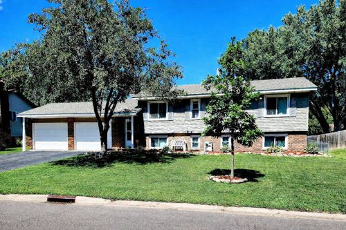 8868 89th Street Cir S, Cottage Grove, MN, 55016-3402 | Card Image