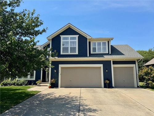 112 S Westglen Dr, Raymore, MO, 64083-9667 | Card Image